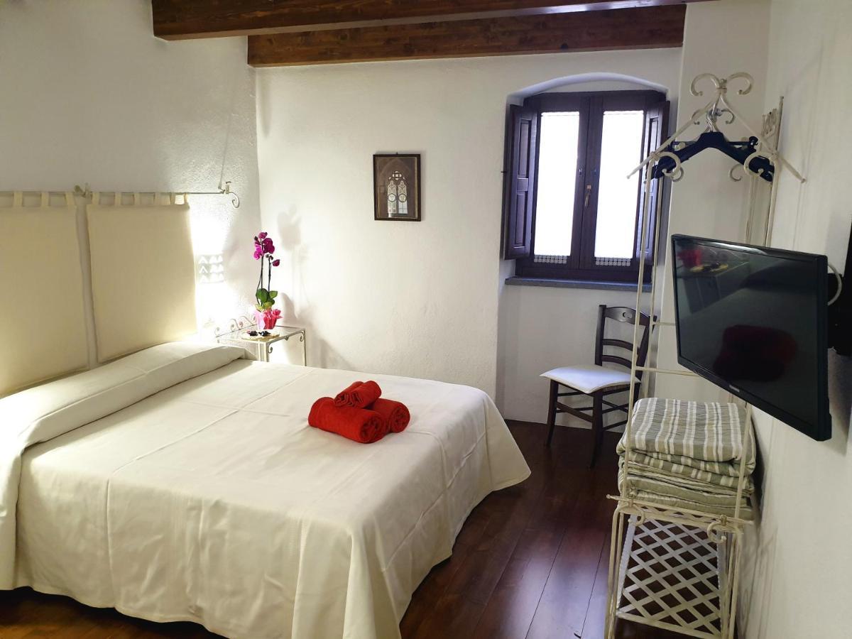 The Templars Guesthouse Santu Lussurgiu Dış mekan fotoğraf