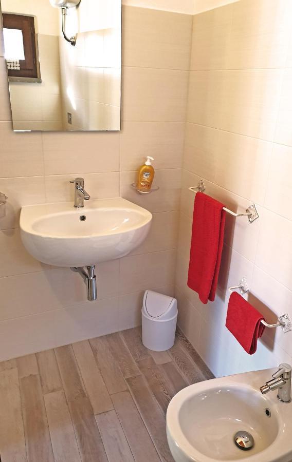 The Templars Guesthouse Santu Lussurgiu Dış mekan fotoğraf
