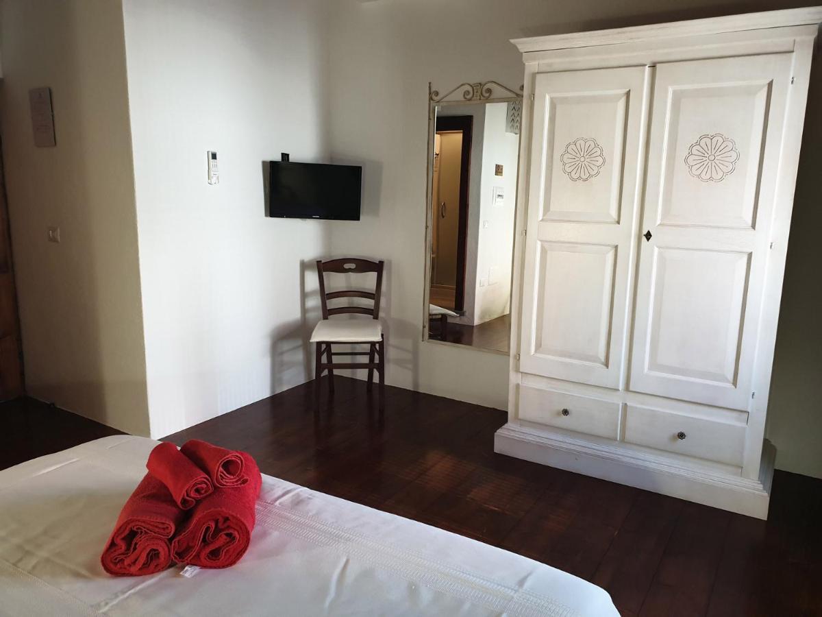 The Templars Guesthouse Santu Lussurgiu Dış mekan fotoğraf