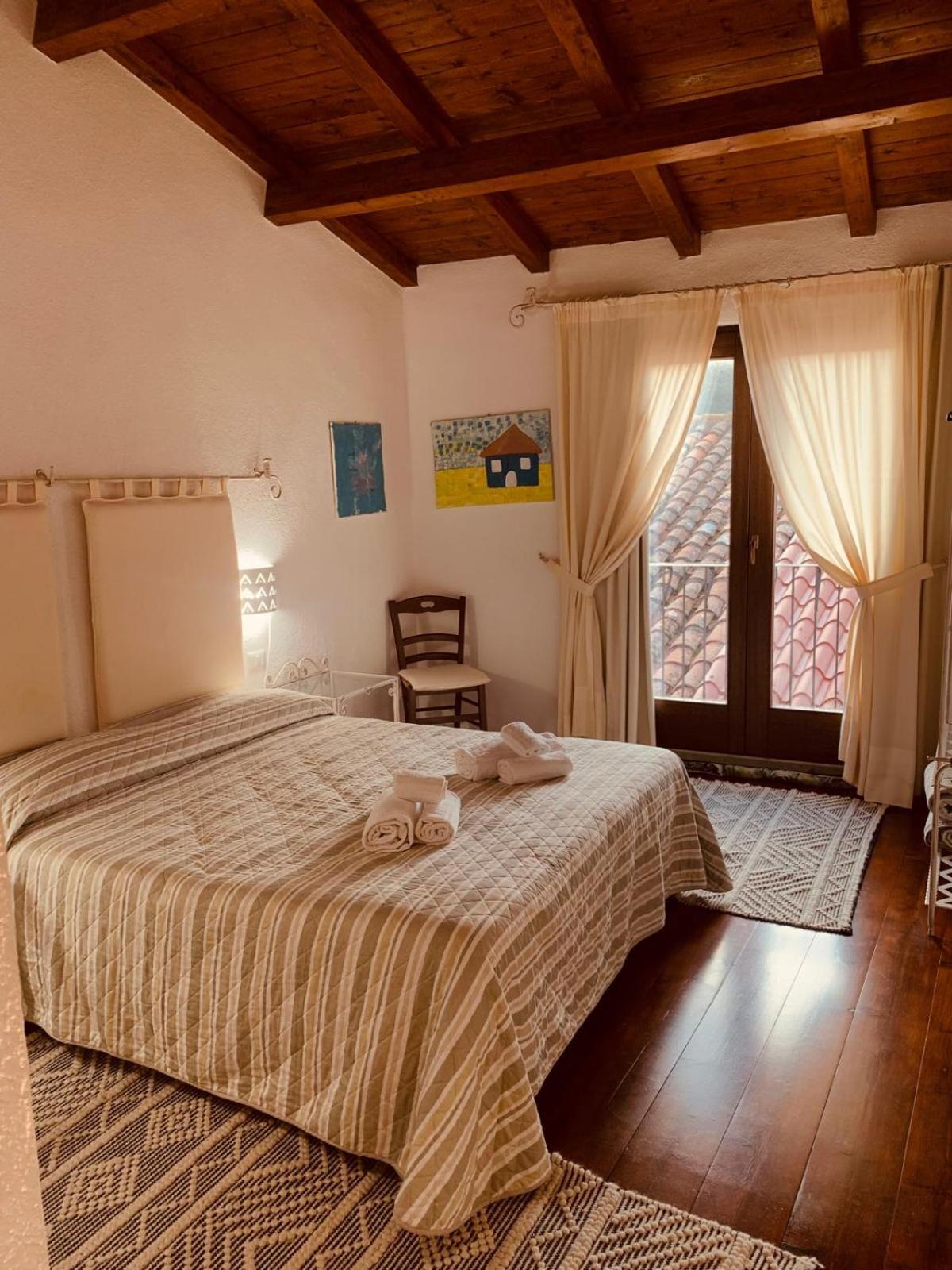 The Templars Guesthouse Santu Lussurgiu Dış mekan fotoğraf