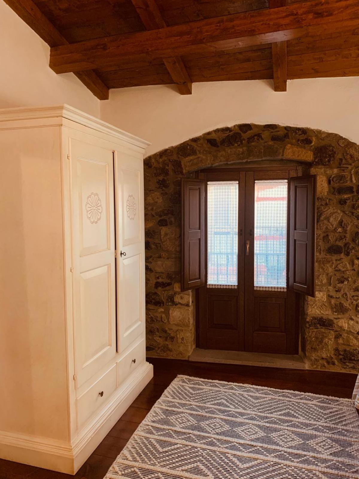 The Templars Guesthouse Santu Lussurgiu Dış mekan fotoğraf